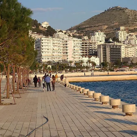 شقة Amazing Sea View ساراندا